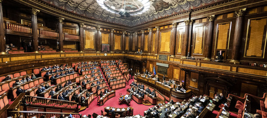 manovra senato fiducia paragone