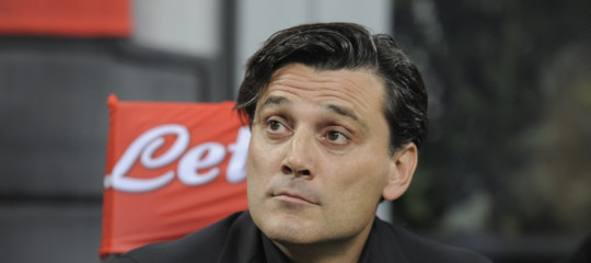Calcio Vincenzo Montella esonerato Fiorentina