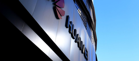 Huawei 2020 sopravvivere stima fatturato