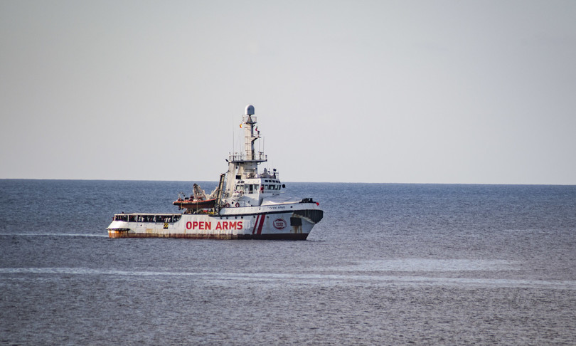 migranti open arms sbarco pozzallo