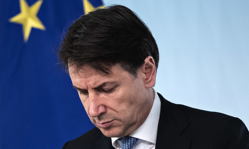 coronavirus fabbriche chiuse supermercati aperti