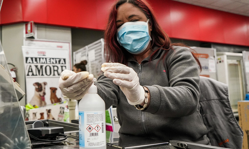 coronavirus misure protettive cassieri farmacisti