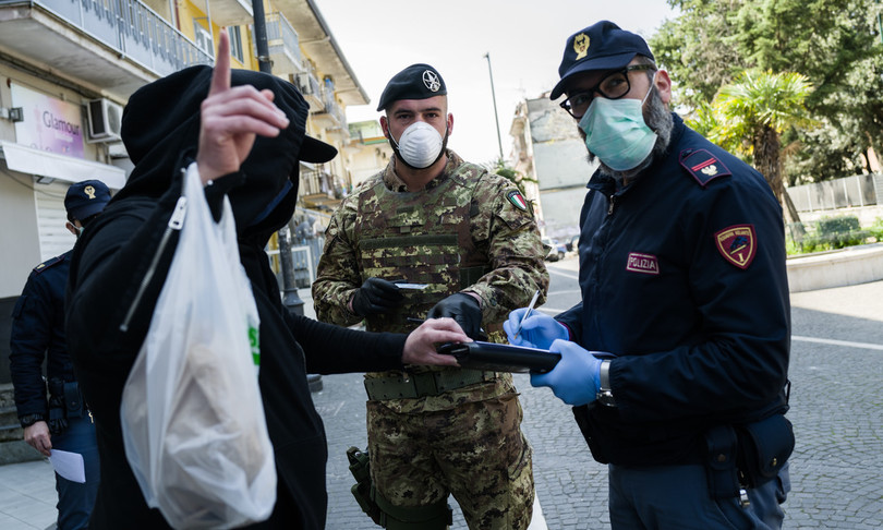 coronavirus divieto multe conte decreto legge