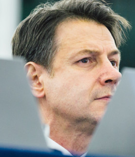 Il "reddito di Emergenza" e gli altri fronti aperti nel governo