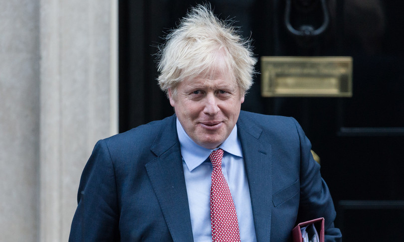 Coronavirus: Johnson ricoverato in ospedale per test