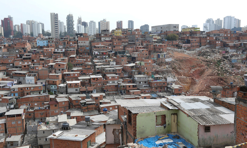 coronavirus brasile favelas