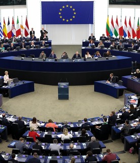 Centrodestra diviso sugli Eurobond: Lega e FI li bocciano.