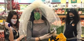 L'addio al nubilato al supermercato