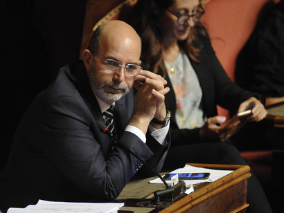 Crimi: "Un passo alla volta, l’emergenza non è finita. Gli italiani vanno accompagnati, non illusi"