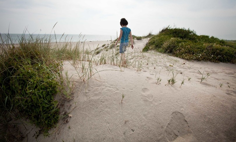 regole distanziamento spiagge libere