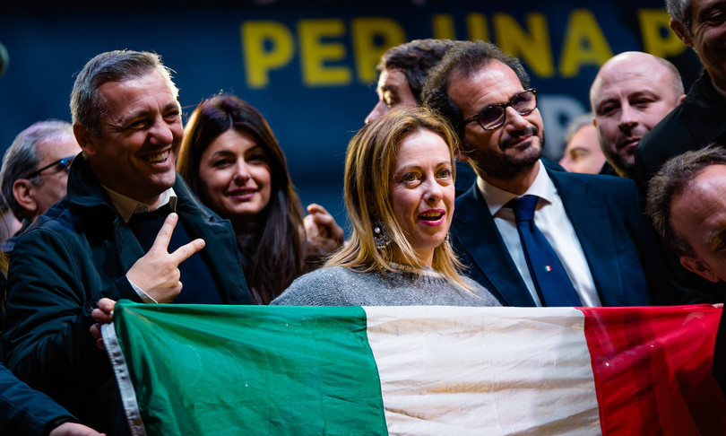 Meloni annuncia una manifestazione di massa a luglio