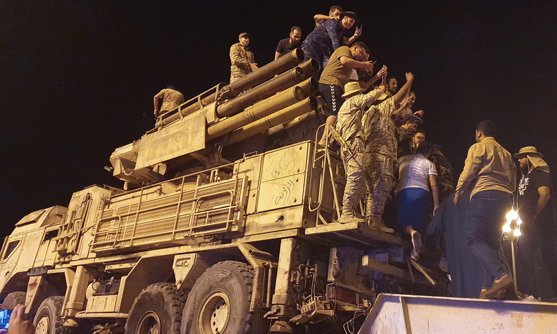 libia caccia russi per haftar
