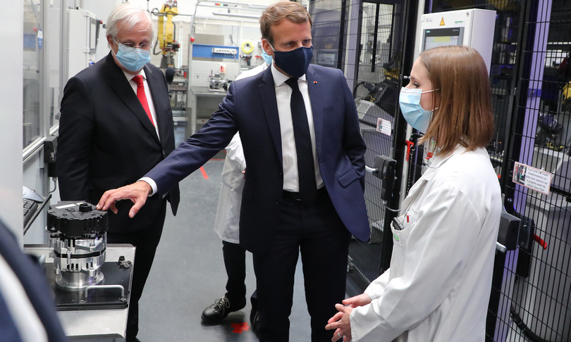 macron piano aiuti auto ecologiche