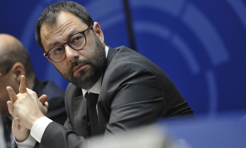 aiuti mercato auto Patuanelli