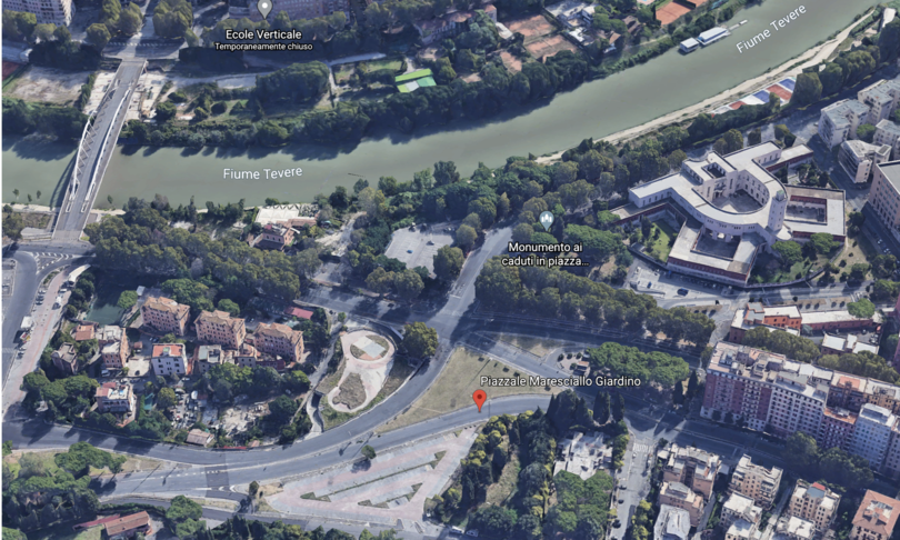 lungotevere federico fellini