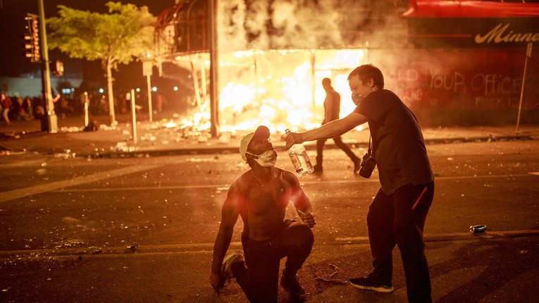 Una protesta multirazziale