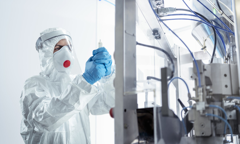 astrazeneca 2 miliardi dosi vaccino covid settembre