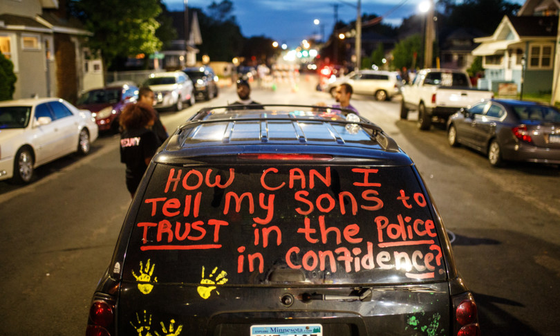 Floyd proteste Minneapolis smantellare polizia
