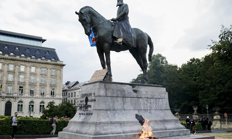 Belgio Leopoldo razzismo statua