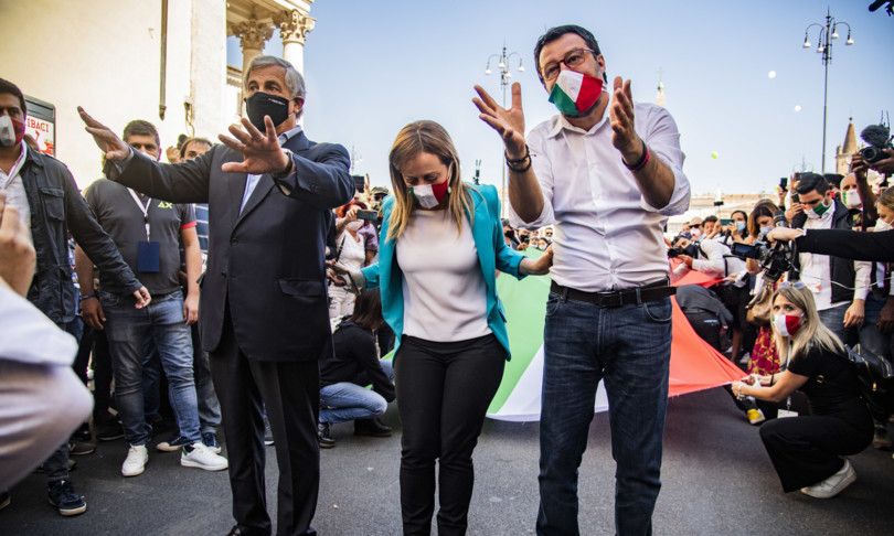 Lega FdI FI Centrodestra in piazza contro il governo
