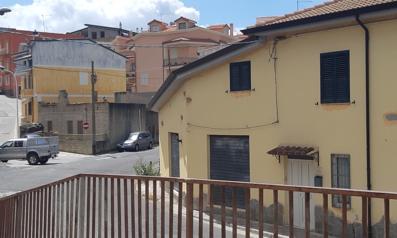 Mesina: Orgosolo presidiata, assedio alla sua anima nera