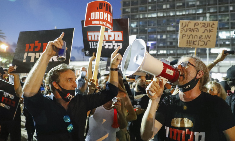 protesta tel aviv gestione Covid