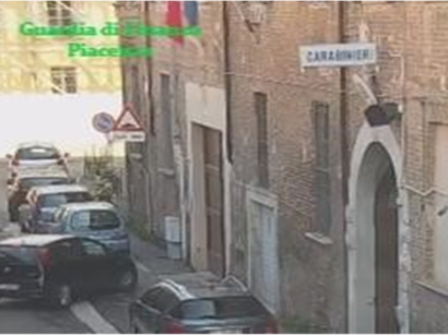 Sequestrata la struttura dell'Arma nella città emiliana. La Procura: illeciti più gravi durante il lockdown. Obiettivo delle sevizie non era solo procacciarsi stupefacenti ma anche ottenere false confessioni da piccoli spacciatori in modo da guadagnare meriti rispetto ai colleghi