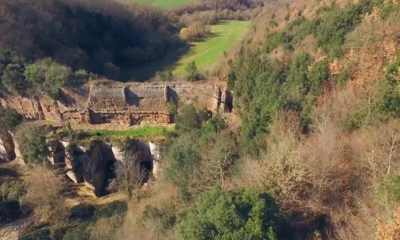 discarica rifiuto villa adriana san gregorio sassola