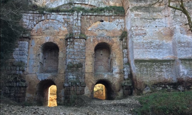 discarica rifiuto villa adriana san gregorio sassola