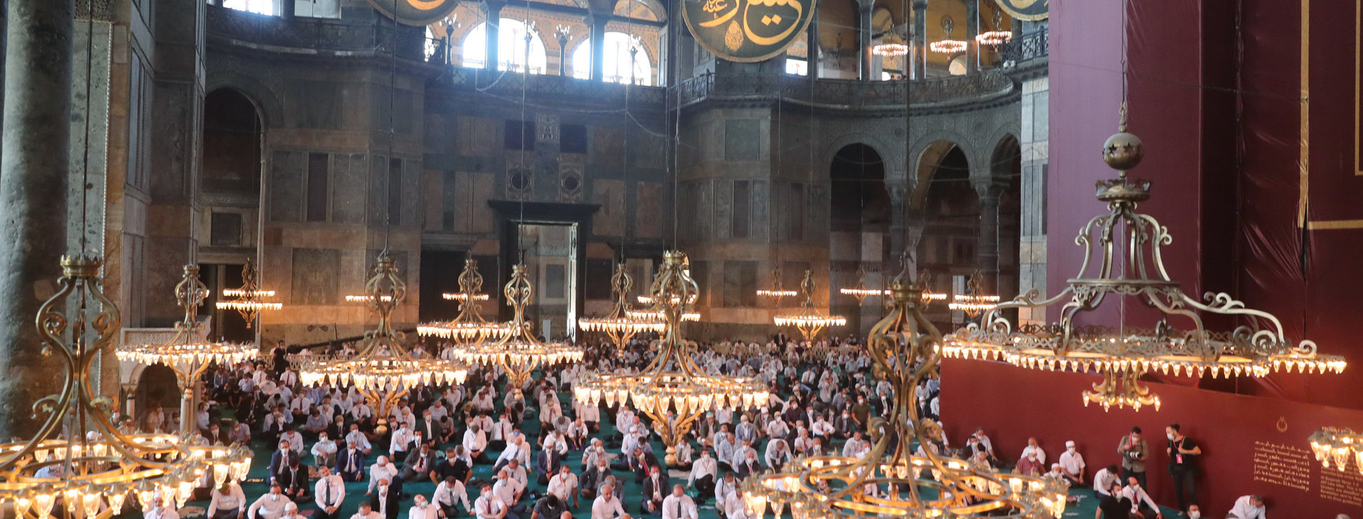 La prima preghiera islamica a Santa Sofia