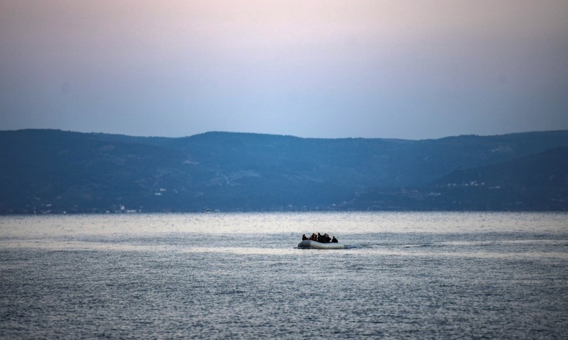 Due Barconi Con 140 Migranti In Difficolta Nel Mediterraneo Stiamo Morendo