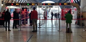 Caos treni dopo lo stop di Speranza. Fs: "Cercheremo di garantire i viaggi". Italo annuncia annullamenti