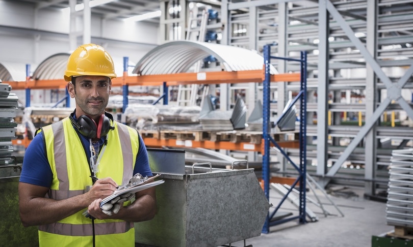 indice manifatturiero pmi italia rimbalza