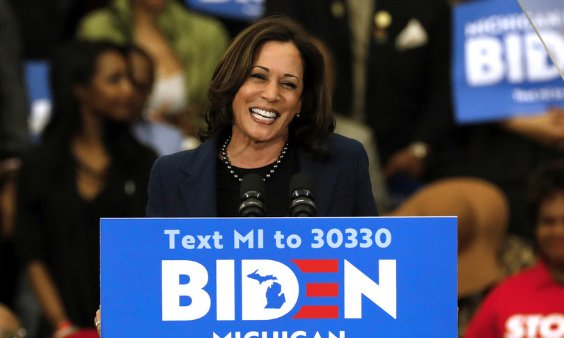 kamala harris chi e carriera biden