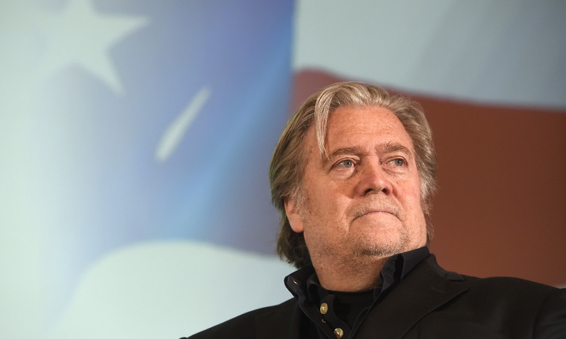steve bannon arrestato stratega trump