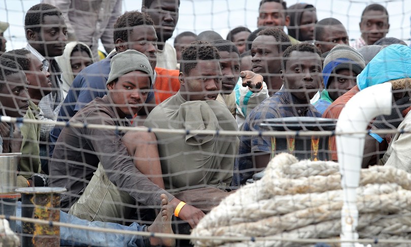 Musumeci chiusura hotspot migranti Sicilia