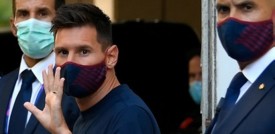La disperazione dei tifosi per l'addio di Messi