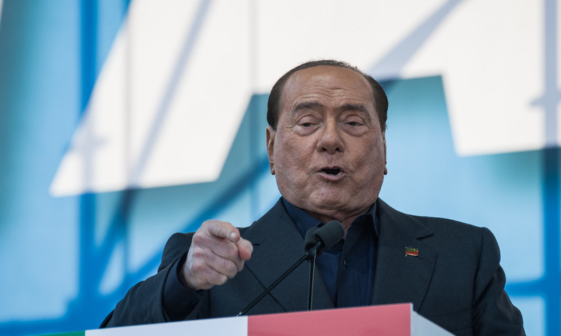 Silvio Berlusconi positivo al tampone 