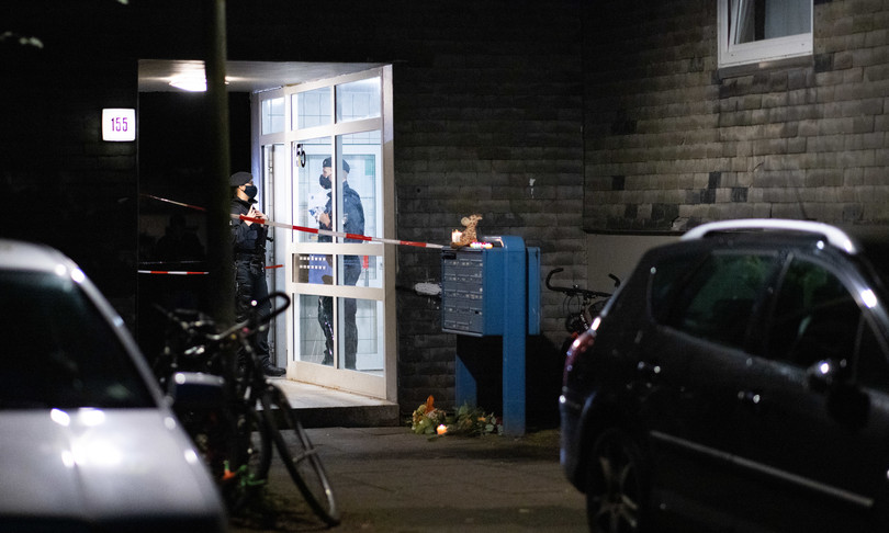 orrore germania madre ucciso cinque figli suicidio