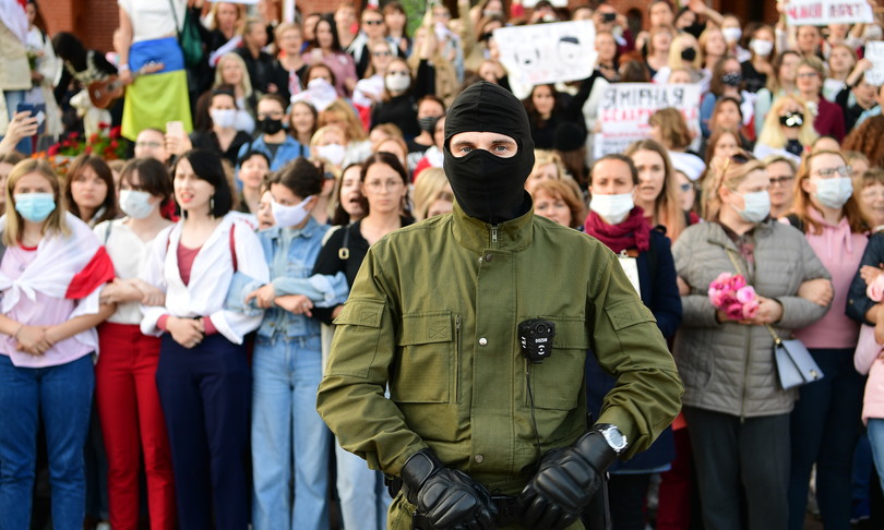 bielorussia minsk blindata manifestazione protesta contro lukashenko