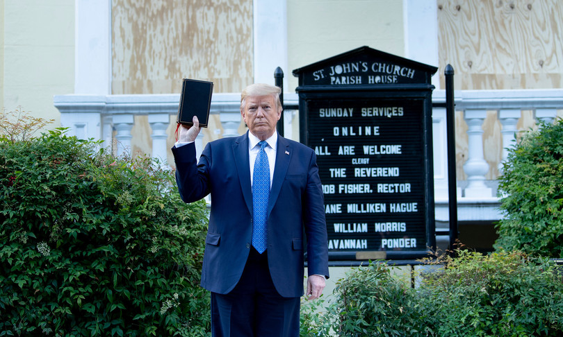 Bibbia autografo Trump vendita 37 mila dollari