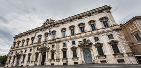 Consulta: Mattarella nomina giudice Emanuela Navarretta