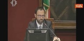 Patuanelli: “Idrogeno svolta epocale come passaggio telefono-smartphone”