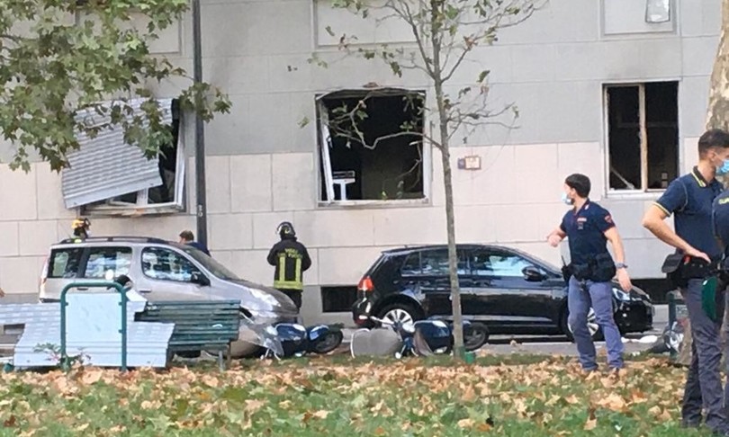 Forte esplosione appartamento Milano