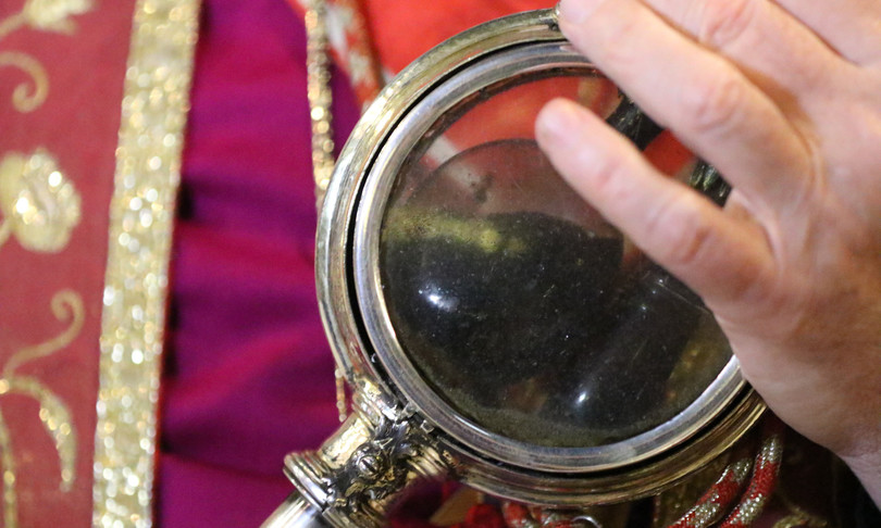 San Gennaro a Napoli compie miracolo
