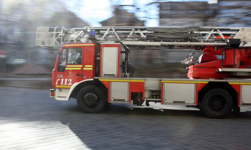 incendio condominio torino evacuati residenti