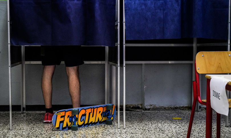 Referendum affluenza ore 19