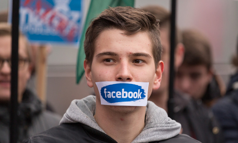 Usa 2020 Facebook stop contenuti caos disordini