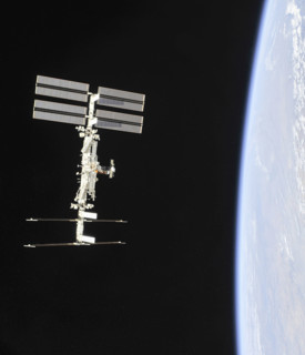 La Stazione spaziale ha rischiato la collisione con i detriti