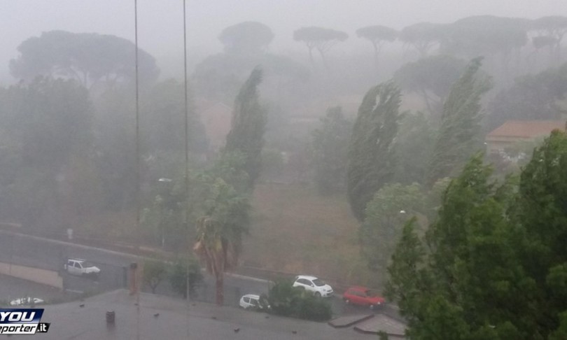 Trombe d'aria allagamenti maltempo Italia